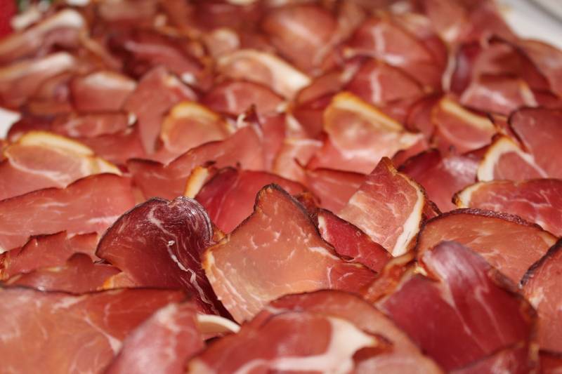 Acheter un plateau de charcuterie pour un repas de famille de 4 à 6 personnes près de Trouville Alliquerville 76